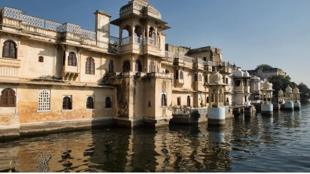 10 Unique Places to Visit in Udaipur