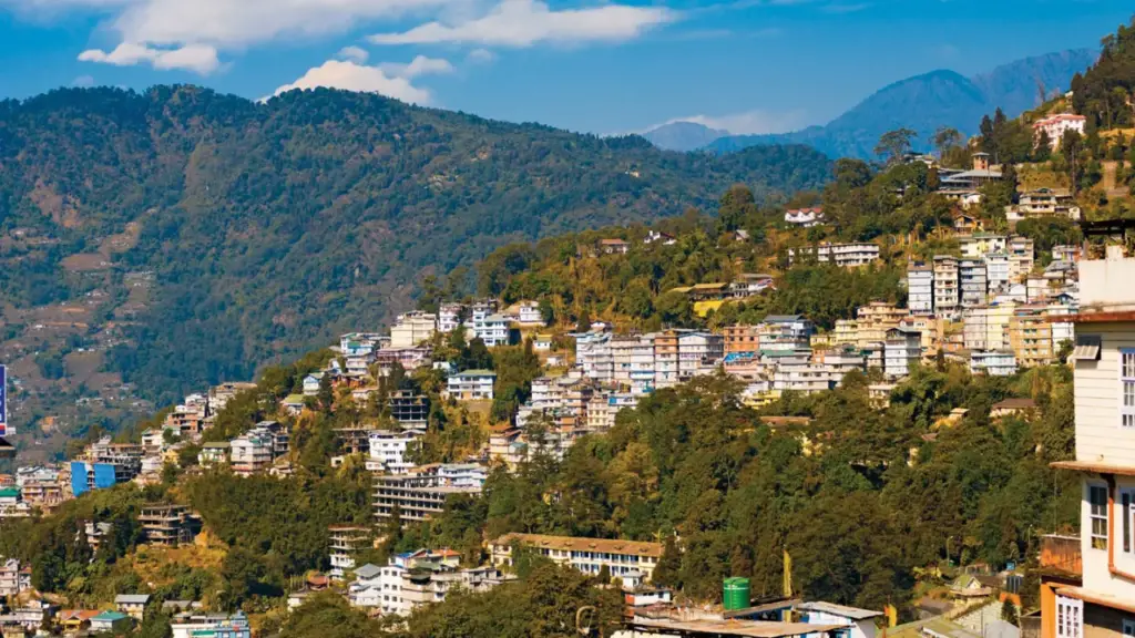 The 7 Beautiful Places to Visit in North East India for tourists.