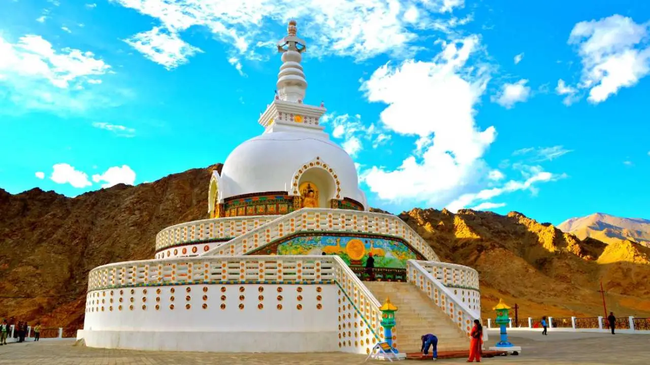 Experience The Most Famous Places in Ladakh